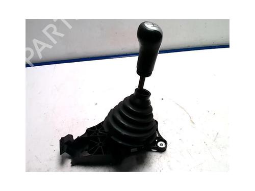 Used Gear lever FORD FIESTA V (JH_, JD_) 1.4 TDCi (68 hp) 25417476