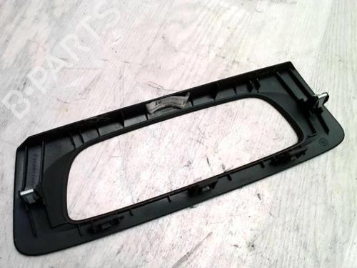 Middle console RENAULT SCÉNIC III (JZ0/1_) 1.9 dCi (JZ0J, JZ1J, JZ1K, JZ1S) | BP25420731I22 