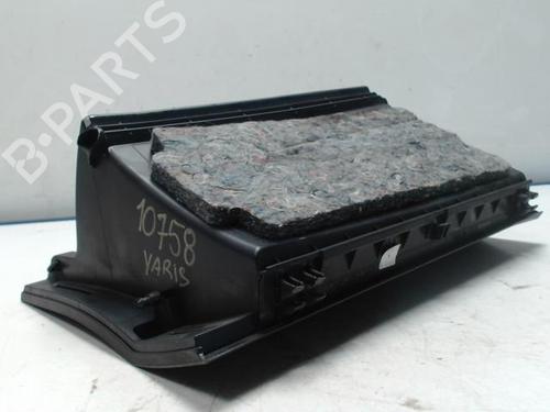 Used Glove box TOYOTA YARIS (_P9_) 1.4 D-4D (NLP90_, NLP90R) (90 hp) 25417728
