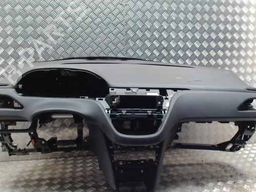 Instrumentbræt Instrumentbræt PEUGEOT 208 I (CA_, CC_) 1.2 VTI 82 (82 hp) 34056259 34056259
