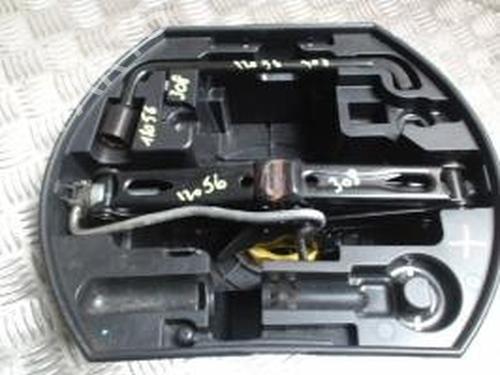 Used Jack Kit PEUGEOT 308 I (4A_, 4C_) 1.6 GTi (200 hp) 30379470