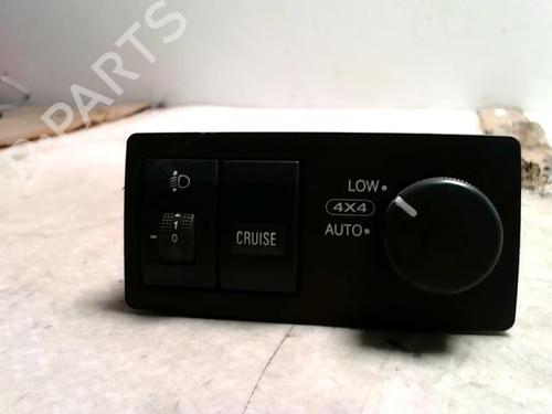 Used Switch KIA SORENTO I (JC) 2.5 CRDi 4WD (140 hp) 26677015