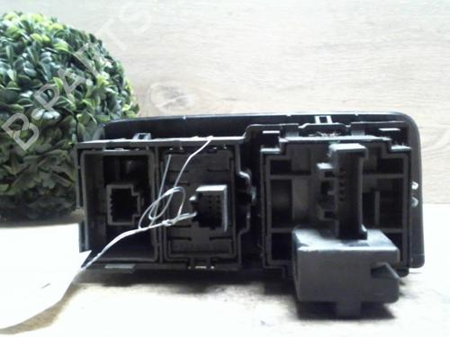 Used Switch RENAULT GRAND SCÉNIC III (JZ0/1_) 1.9 dCi (JZ0J, JZ0N, JZ1K, JZ1S) (131 hp) 31230409