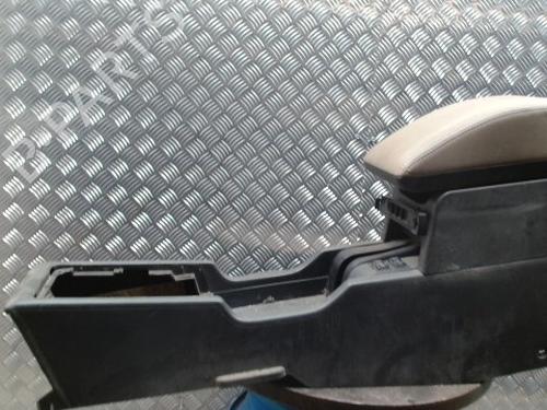 Used Middle console Middle console NISSAN X-TRAIL I (T30) 2.2 Di 4x4 (114 hp) 33829522 33829522