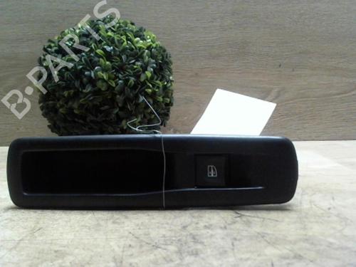 Used Right rear window switch RENAULT MEGANE III Hatchback (BZ0/1_, B3_) 1.5 dCi (86 hp) 29233935