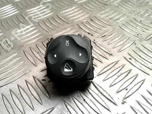 Used Switch RENAULT SCÉNIC III (JZ0/1_) 1.5 dCi (110 hp) 30794432