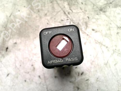 Used Switch Switch PEUGEOT 107 (PM_, PN_) 1.0 (68 hp) 30811084 30811084