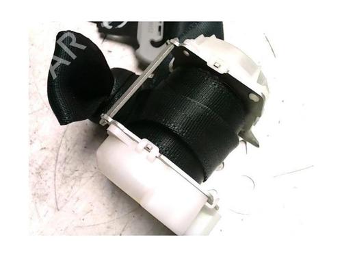 Rear left seatbelt TOYOTA YARIS (_P9_) 1.4 D-4D (NLP90_, NLP90R) | BP25417743I29 