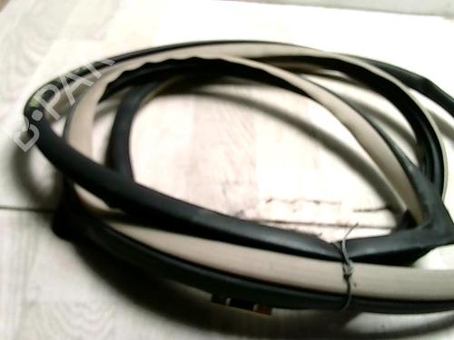 rubber-door-seal-toyota-corolla-verso-_e12_-2001-2002-2003-2004-2005-2006-2007-25425771 main image