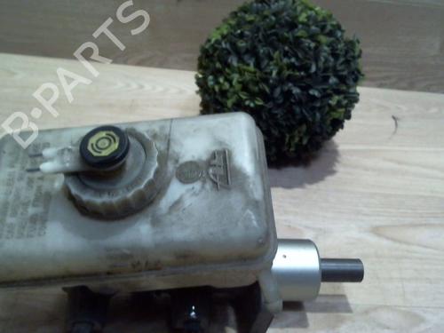 Used Brake master cylinder BMW 3 Coupe (E36) 323 i (170 hp) 25414353