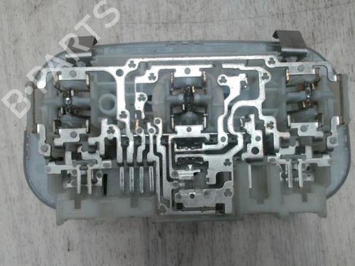 interior-roof-light-peugeot-5008-0u_-0e_-2009-2010-2011-2012-2013-2014-2015-2016-2017-31229069 main image