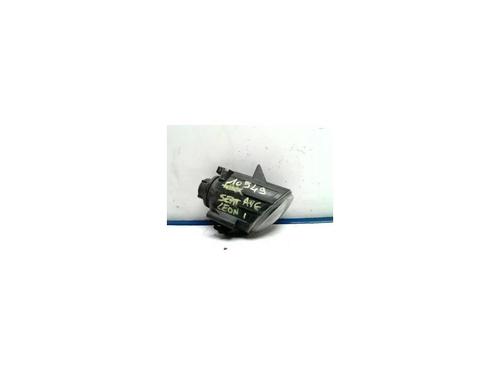 Nebelscheinwerfer links für SEAT LEON (1M1) 1.9 TDI (110 hp) 25416850