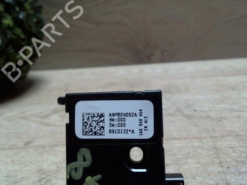 Used Electronic sensor SEAT LEON (1P1) 2.0 TDI 16V (140 hp) 25413974