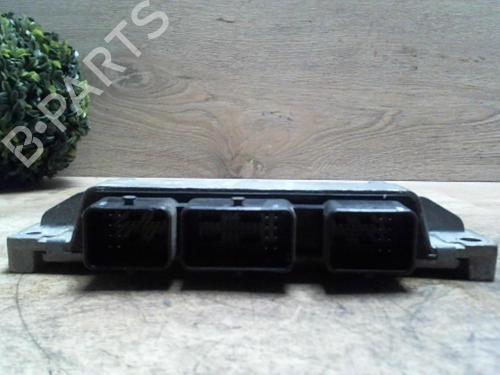 engine-control-unit-ecu-renault-twingo-ii-cn0_-2007-31238504 main image