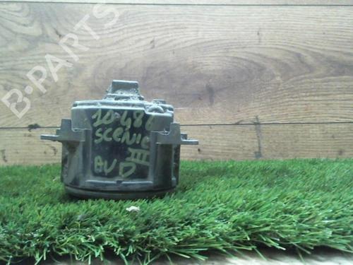 Used Right front fog light RENAULT SCÉNIC III (JZ0/1_) 1.5 dCi (106 hp) 31231869