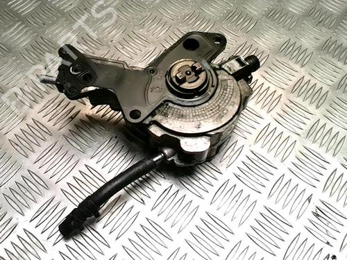 Used Vacuum pump VW POLO IV (9N_, 9A_) 1.4 TDI (80 hp) 25709199