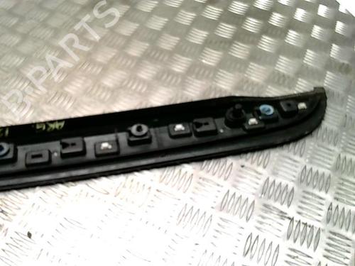 Dørliste PEUGEOT 2008 I (CU_) 1.2 THP 110 / PureTech 110 | BP30435402C150