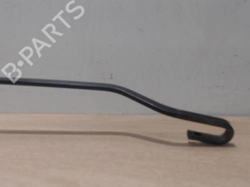 Used Front windshield wiper arm Front windshield wiper arm 25414668 25414668