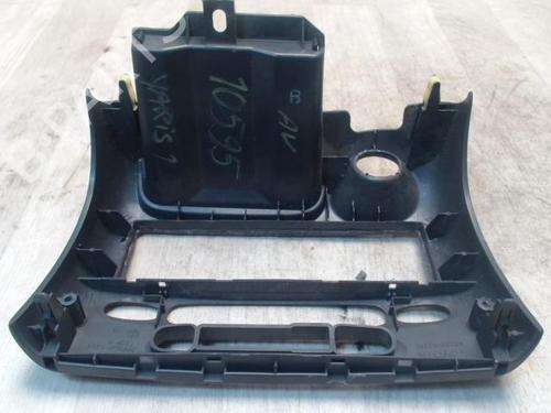 Middenconsole TOYOTA YARIS (_P1_) 1.3 (NCP10, SCP12_) (86 hp) 31238757