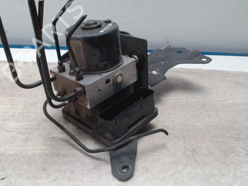 Used ABS pump MITSUBISHI GRANDIS (NA_W) 2.0 DI-D (NA8W) (136 hp) 25421306