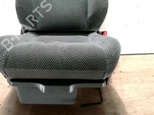 Used Right front seat HONDA CR-V I (RD) 2.0 16V 4WD (RD1, RD3) (128 hp) 25418024