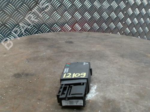 Switch RENAULT TWINGO III (BCM_, BCA_) 1.0 SCe 70 | BP33907449I30 - Image 2