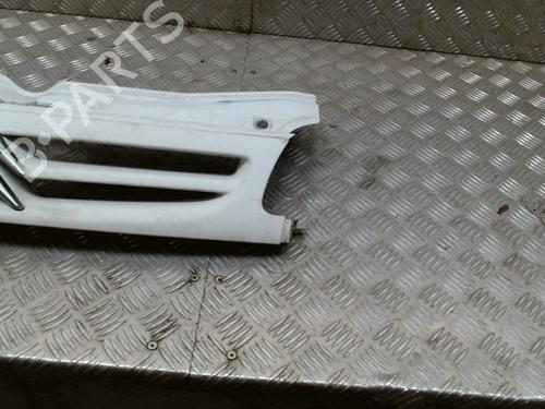 Used Grille Grille 39207178 39207178