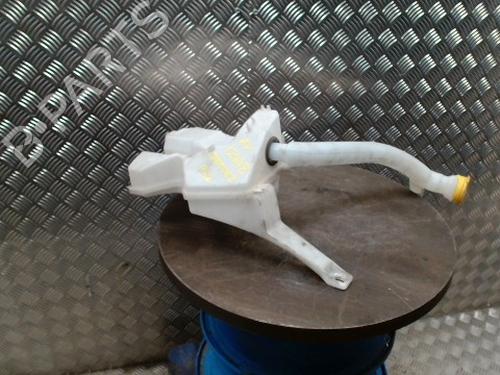 Used Windscreen washer tank Windscreen washer tank RENAULT CAPTUR I (J5_, H5_) 0.9 TCe 90 (90 hp) 33469930 33469930