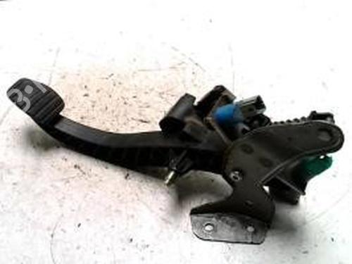 Used Break pedal RENAULT GRAND SCÉNIC II (JM0/1_) 1.9 dCi (JM0G, JM12, JM1G, JM2C) (120 hp) 25425925