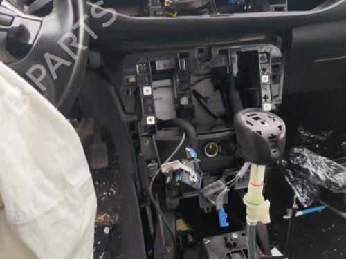 Front left lock PEUGEOT 308 II (LB_, LP_, LW_, LH_, L3_) 1.5 BlueHDi 130 | BP25702257C98 