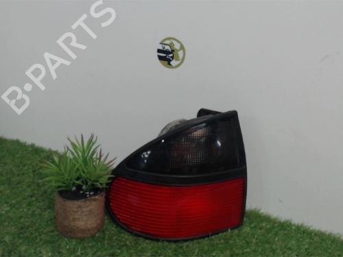 Used Left taillight RENAULT LAGUNA I (B56_, 556_) 1.8 (94 hp) 25415374