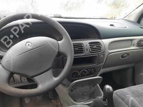 Right front fog light RENAULT SCÉNIC I MPV (JA0/1_, FA0_) 1.9 dCi (JA05, JA1F) | BP31231468C31 