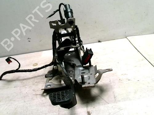 Used Break pedal FORD FIESTA VI (CB1, CCN) 1.4 TDCi (68 hp) 25423645
