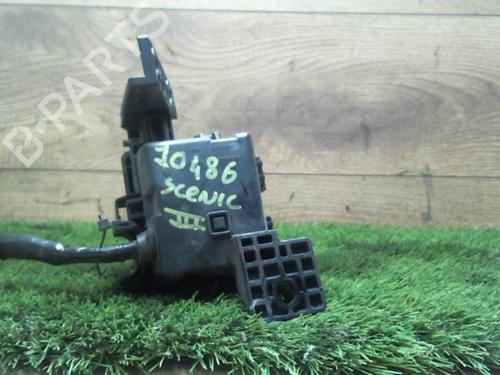 Used Fuse box RENAULT SCÉNIC III (JZ0/1_) 1.5 dCi (106 hp) 31231884