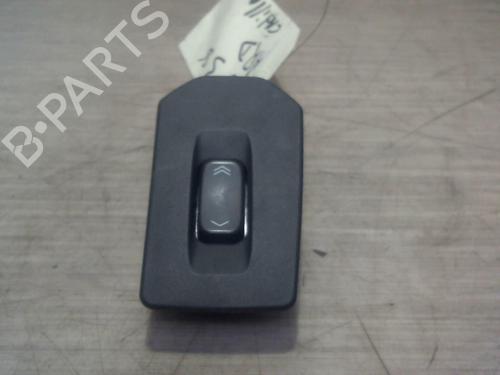 Used Right rear window switch CADILLAC CTS 3.2 (218 hp) 25389970