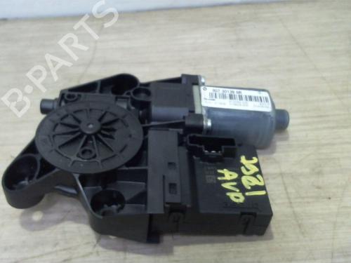 Used Right front window motor RENAULT MEGANE III Hatchback (BZ0/1_, B3_) 1.5 dCi (BZ09, BZ0D, BZ1W, BZ29, BZ14) (110 hp) 25388433