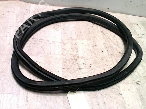 Used Rubber door seal SEAT LEON (1P1) 1.9 TDI (105 hp) 25423284