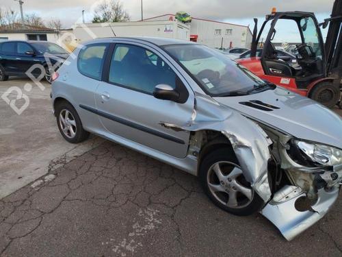 Venstre baglygte PEUGEOT 206 Hatchback (2A/C) 1.6 16V | BP25923871C34 