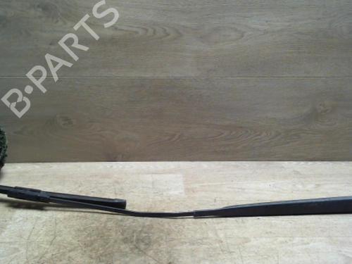 Used Front windshield wiper arm RENAULT CLIO III (BR0/1, CR0/1) 1.5 dCi (C/BR0G, C/BR1G) (68 hp) 31229620