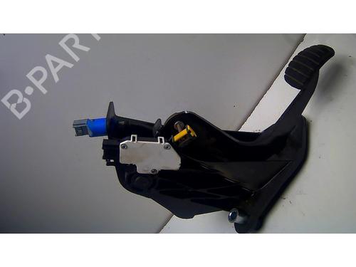 Used Break pedal RENAULT LAGUNA III (BT0/1) 1.5 dCi (BT00, BT0A, BT0T, BT1J) (110 hp) 25383593