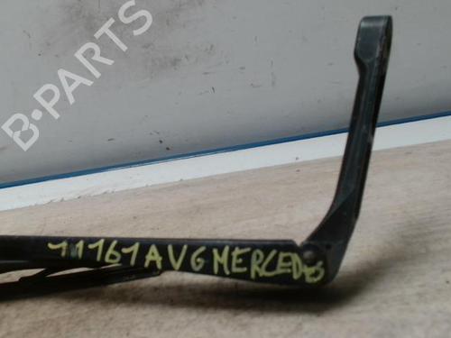 Used Front windshield wiper arm MERCEDES-BENZ M-CLASS (W163) ML 270 CDI (163.113) (163 hp) 28008254