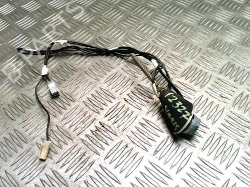 Used Antenna/Base TOYOTA YARIS (_P9_) 1.4 D-4D (NLP90_, NLP90R) (90 hp) 31257387