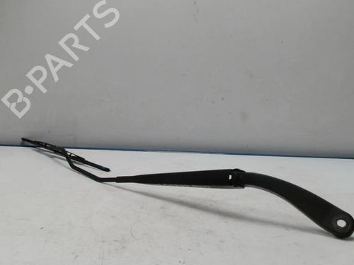 Used Front windshield wiper arm RENAULT MEGANE II Coupé-Cabriolet (EM0/1_) 1.9 dCi (120 hp) 25417884
