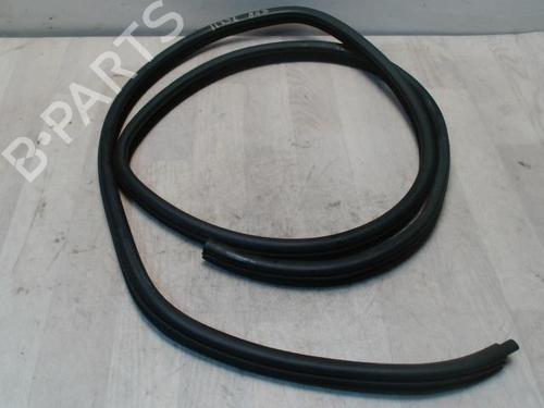 Gummilist BMW 3 (E46) 318 i (118 hp) 31235342