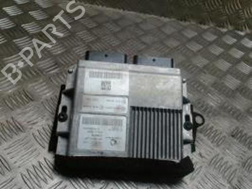 Used Engine control unit (ECU) DACIA SANDERO III 1.0 TCe 100 ECO-G (101 hp) 30532719