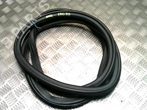 Used Rubber door seal AUDI A4 B8 Avant (8K5) 2.0 TDI (143 hp) 31222021