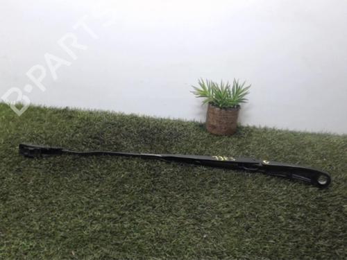 Used Front windshield wiper arm RENAULT CLIO III (BR0/1, CR0/1) 1.5 dCi (BR0H, CR0H, CR1S, BR1S) (106 hp) 25415176