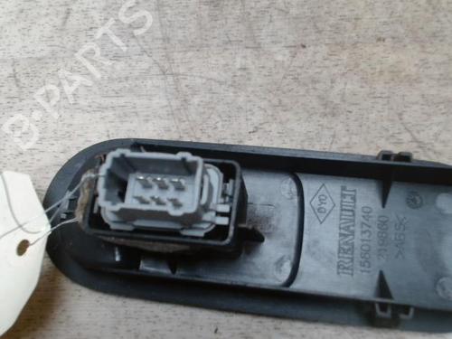 Used Right front window switch RENAULT SCÉNIC II (JM0/1_) 1.5 dCi (JM1E, JM16) (106 hp) 28017095