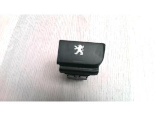Used Switch PEUGEOT 5008 (0U_, 0E_) 1.6 HDi (112 hp) 25423579