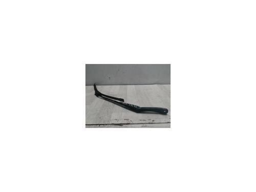 Used Front windshield wiper arm DACIA SANDERO 1.4 MPI LPG (72 hp) 25426260
